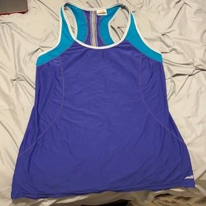 Avia women’s workout tank, size L